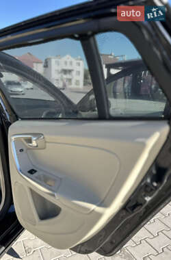 Універсал Volvo V60 2012 в 