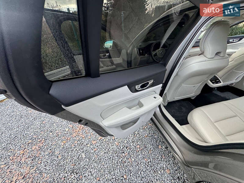 Універсал Volvo V60 2020 в Дрогобичі