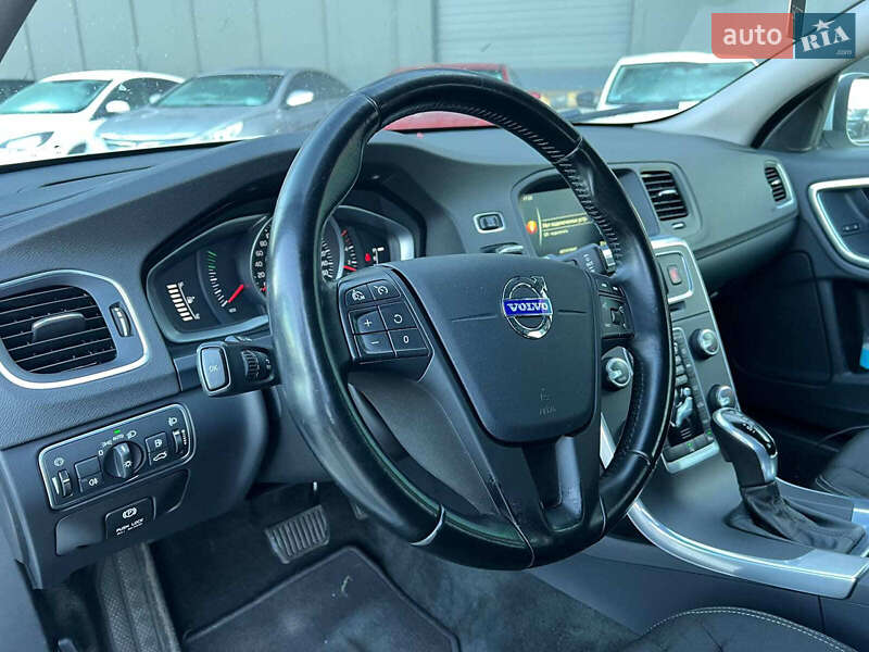 Універсал Volvo V60 2014 в Львові