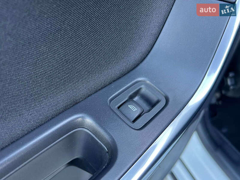 Універсал Volvo V60 2014 в Львові