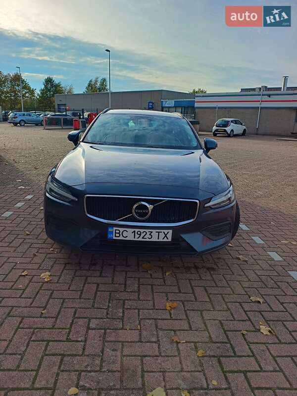 Volvo V60 2019