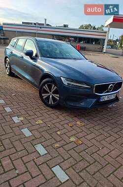Универсал Volvo V60 2019 в 