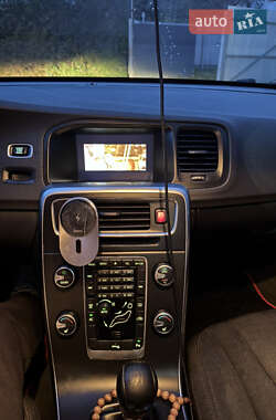 Универсал Volvo V60 2011 в 