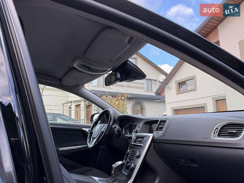 Універсал Volvo V60 2012 в Рівному фото 30 Універсал Volvo V60 2012 в Рівному