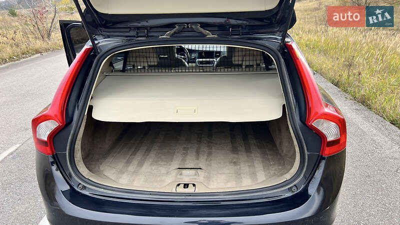 Универсал Volvo V60 2012 в Тернополе