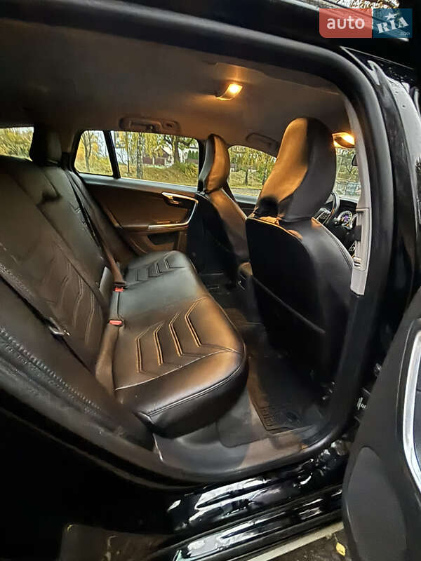 Универсал Volvo V60 2012 в Золочеве фото 17 Универсал Volvo V60 2012 в Золочеве