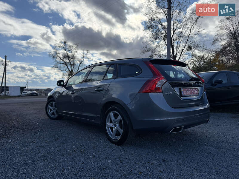 Универсал Volvo V60 2016 в Ровно фото 4 Универсал Volvo V60 2016 в Ровно