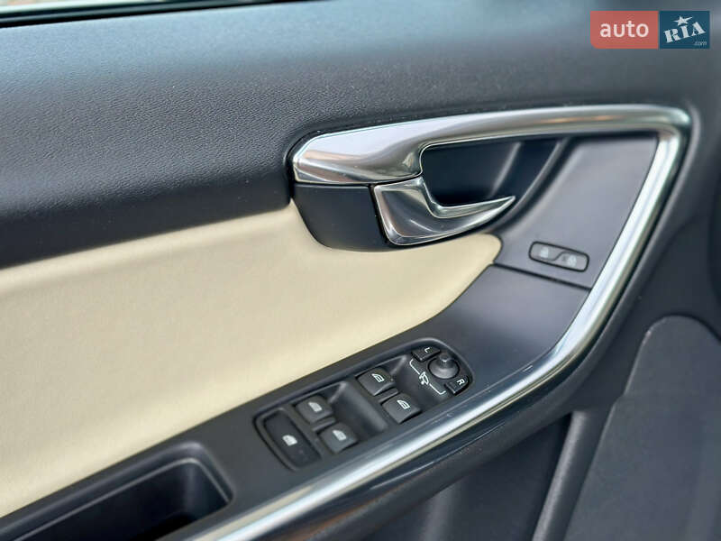 Універсал Volvo V60 2013 в Києві