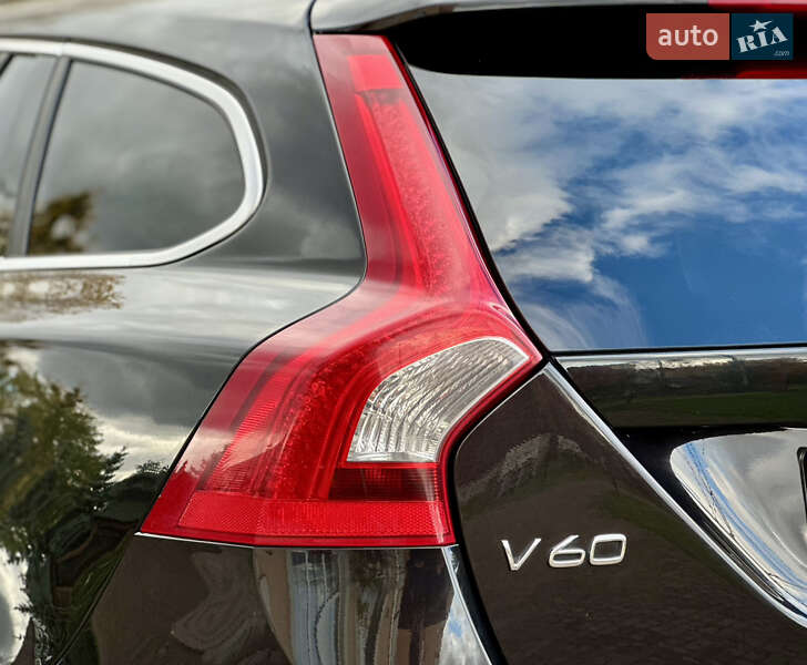 Універсал Volvo V60 2013 в Києві