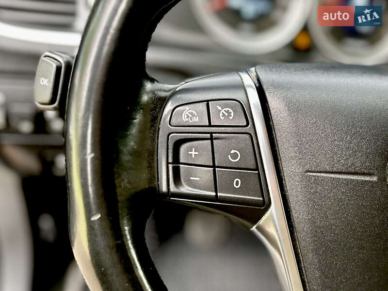 Універсал Volvo V60 2013 в Києві