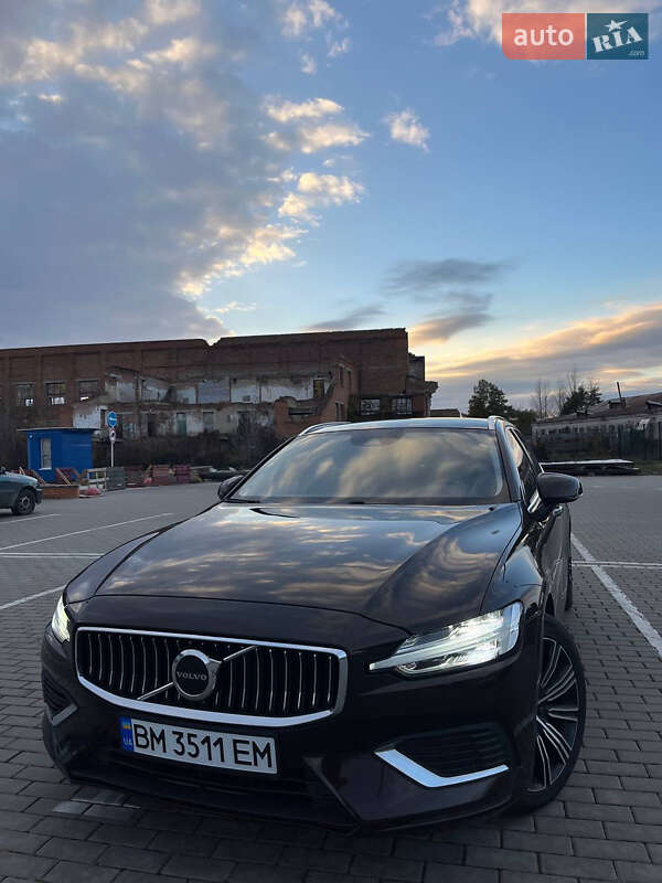 Універсал Volvo V60 2020 в Ромнах фото Універсал Volvo V60 2020 в Ромнах