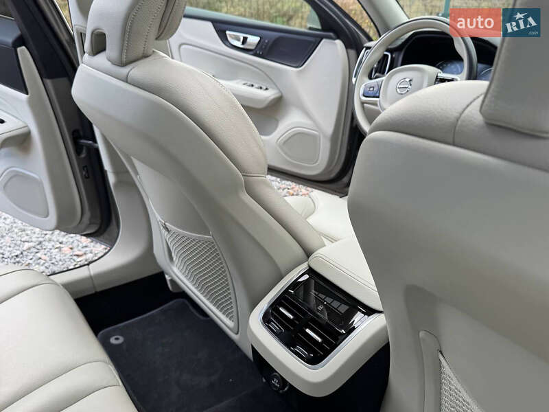 Универсал Volvo V60 2020 в Дрогобыче фото 86 Универсал Volvo V60 2020 в Дрогобыче