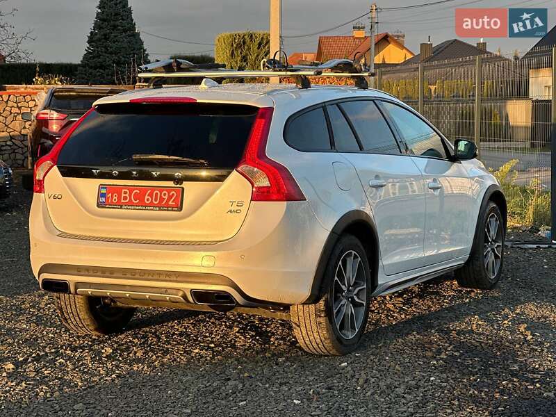 Універсал Volvo V60 2015 в Луцьку фото 5 Універсал Volvo V60 2015 в Луцьку