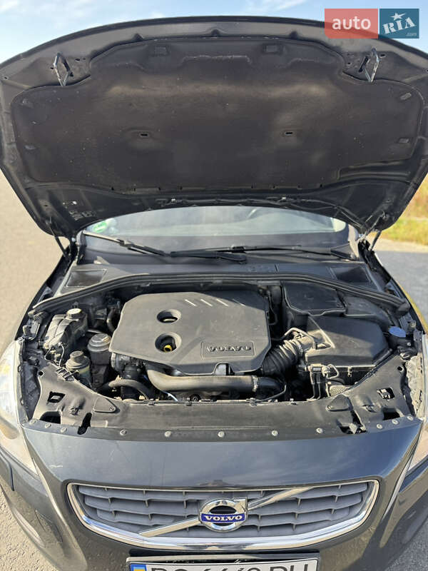 Универсал Volvo V60 2011 в Трускавце