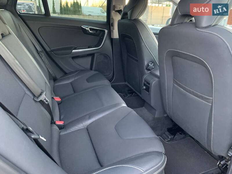 Універсал Volvo V60 2013 в Кременці