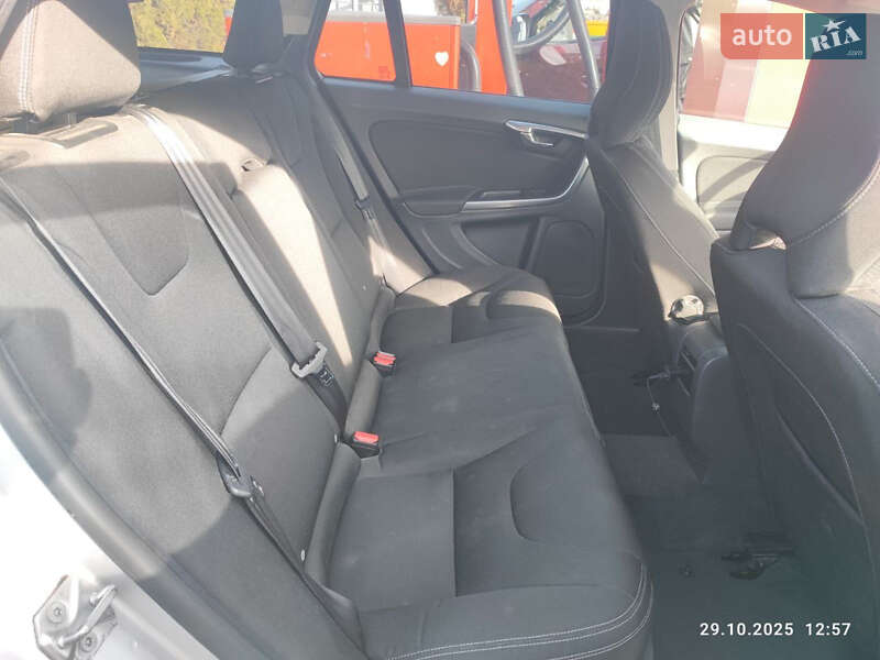 Универсал Volvo V60 2014 в Стрые