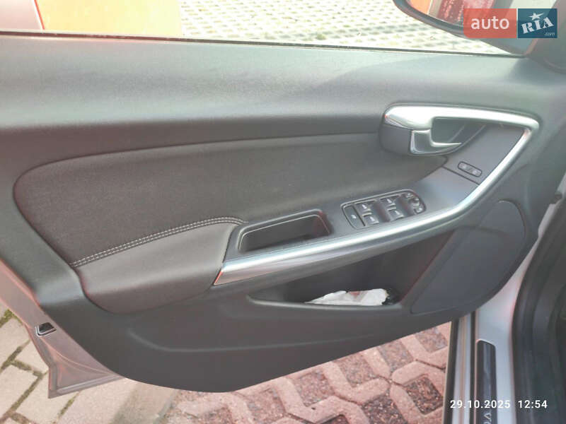 Универсал Volvo V60 2014 в Стрые