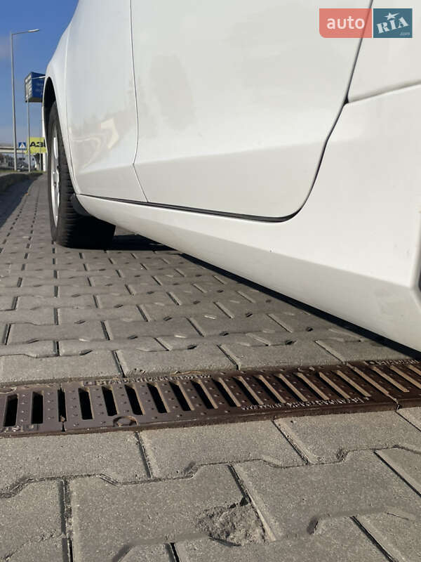 Універсал Volvo V60 2012 в Києві