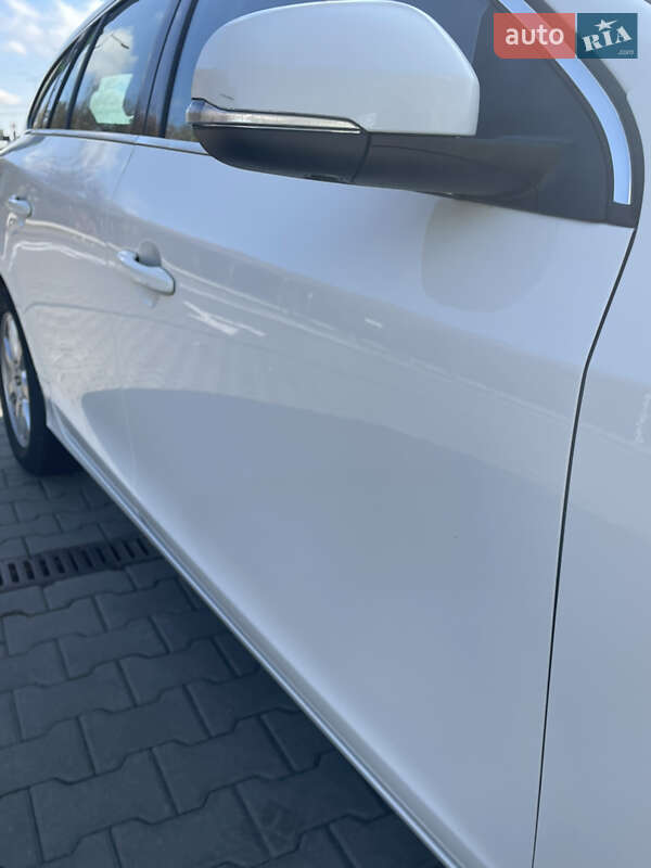 Універсал Volvo V60 2012 в Києві