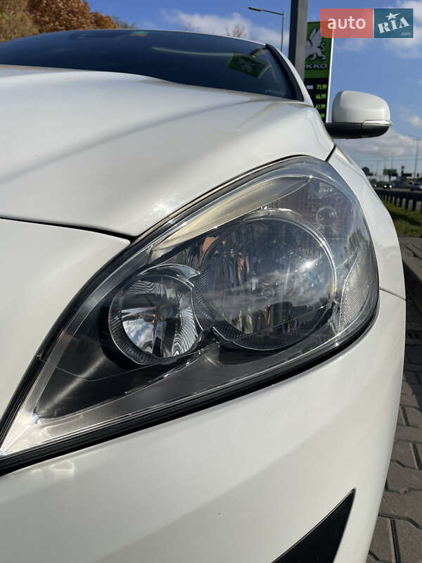 Універсал Volvo V60 2012 в Києві