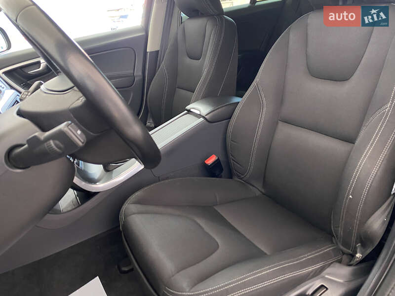 Универсал Volvo V60 2018 в Львове