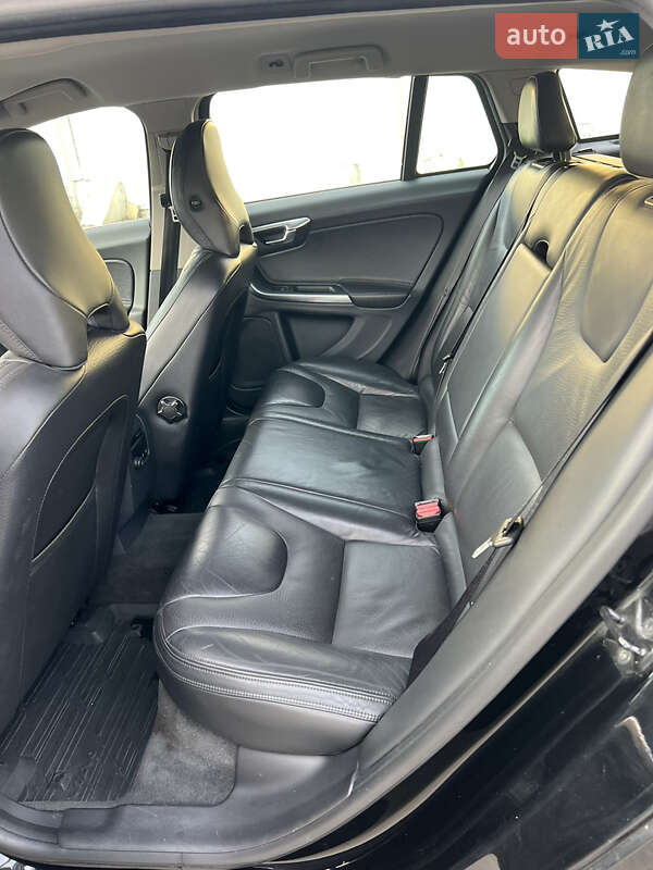 Універсал Volvo V60 2011 в Києві
