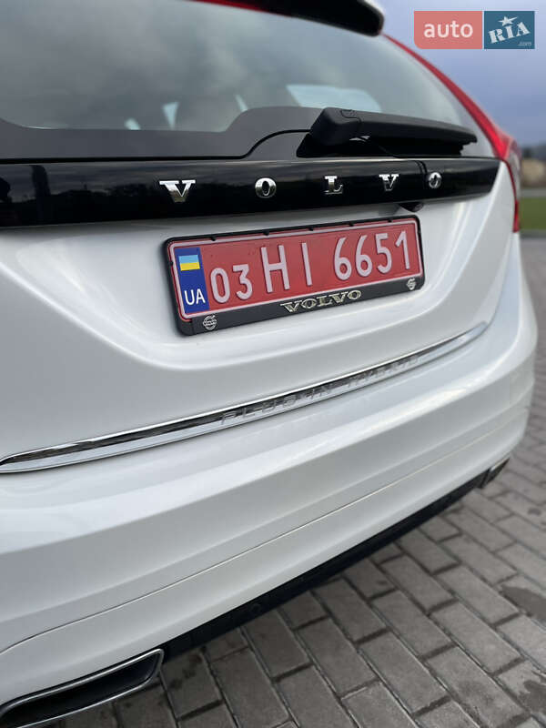 Універсал Volvo V60 2014 в Золочеві