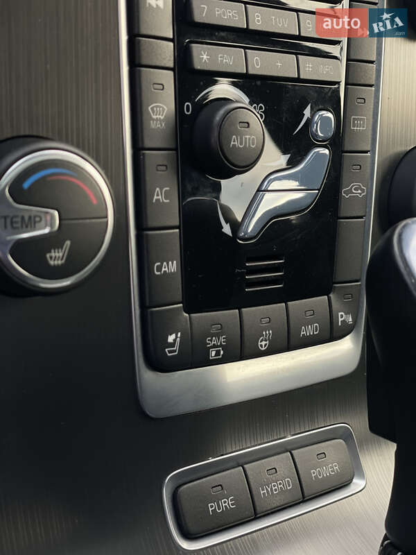 Універсал Volvo V60 2014 в Золочеві