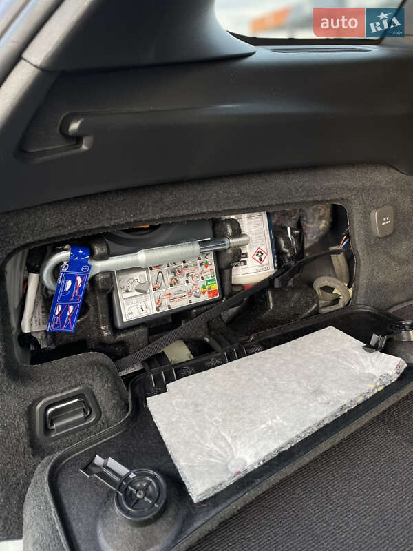 Універсал Volvo V60 2014 в Золочеві