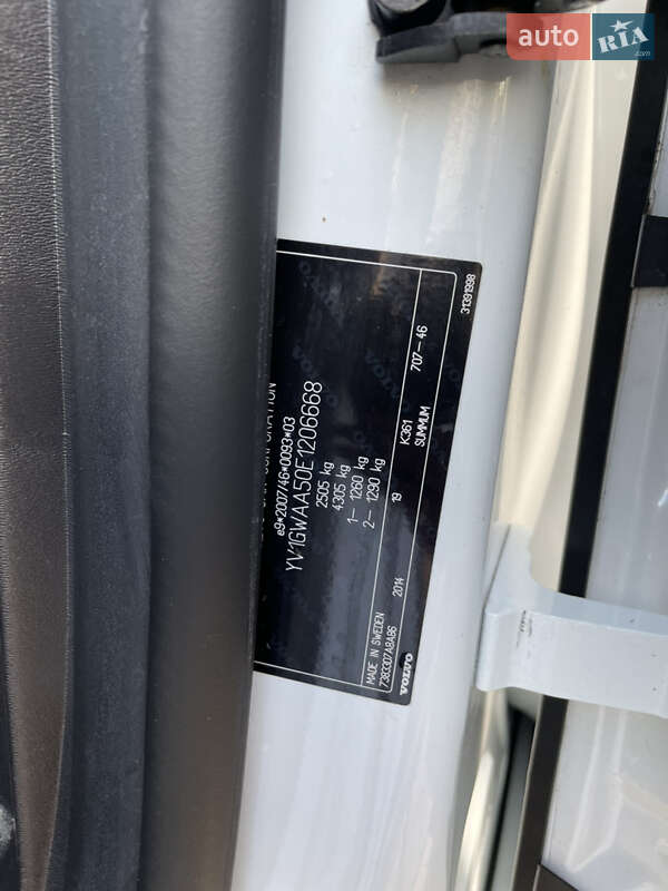 Універсал Volvo V60 2014 в Золочеві