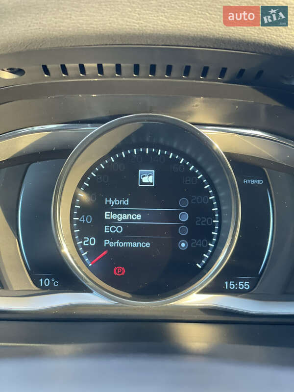 Універсал Volvo V60 2014 в Золочеві