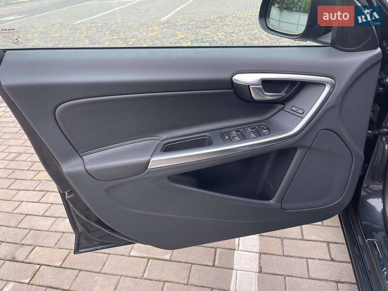 Універсал Volvo V60 2013 в Луцьку