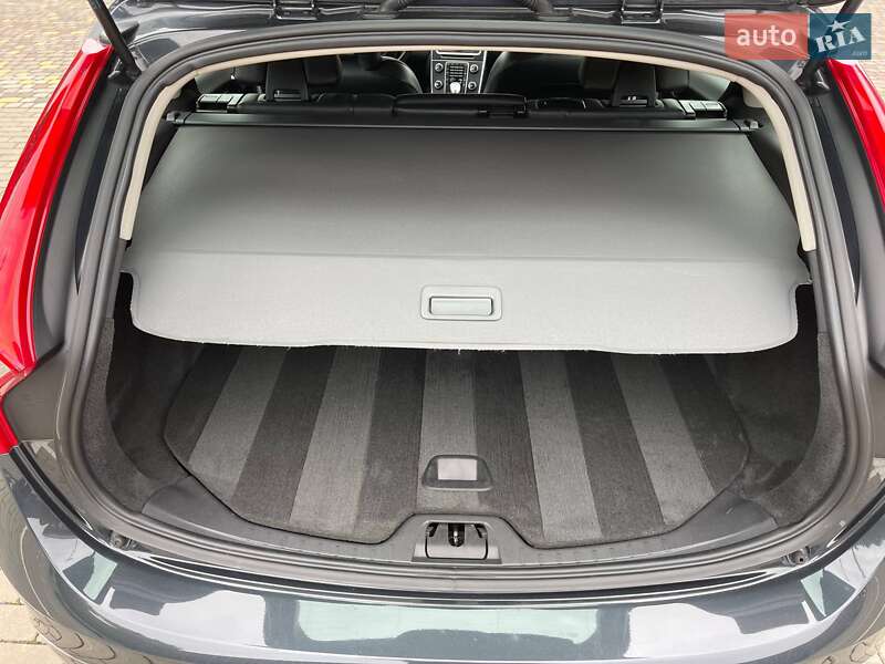 Універсал Volvo V60 2013 в Луцьку