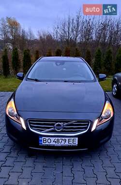 Універсал Volvo V60 2011 в Зборові