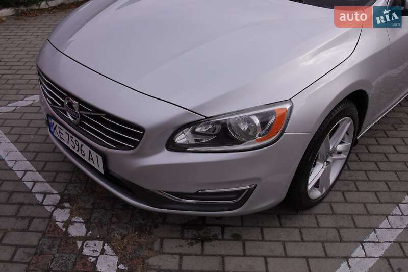 Универсал Volvo V60 2014 в Каменском фото Универсал Volvo V60 2014 в Каменском