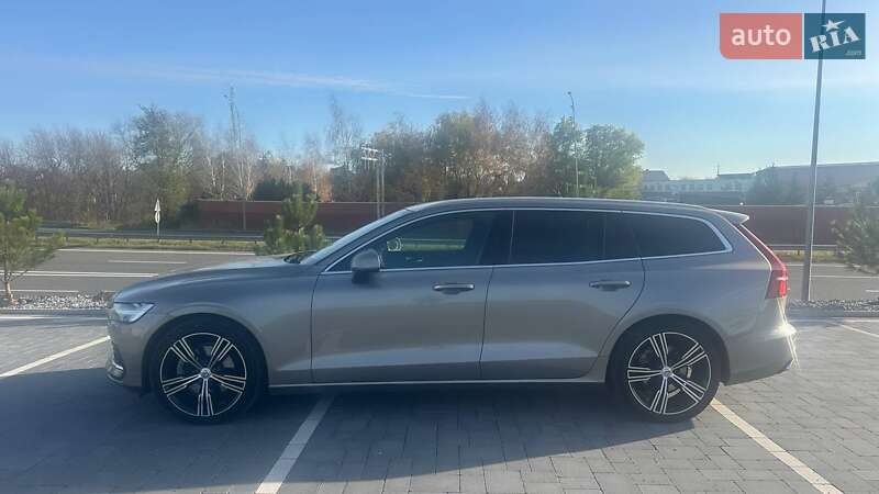 Универсал Volvo V60 2021 в Дубно