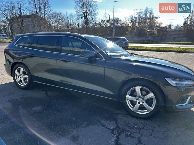 Универсал Volvo V60 2019 в Львове