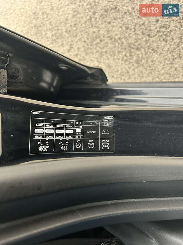 Универсал Volvo V60 2014 в Киеве фото 47 Универсал Volvo V60 2014 в Киеве