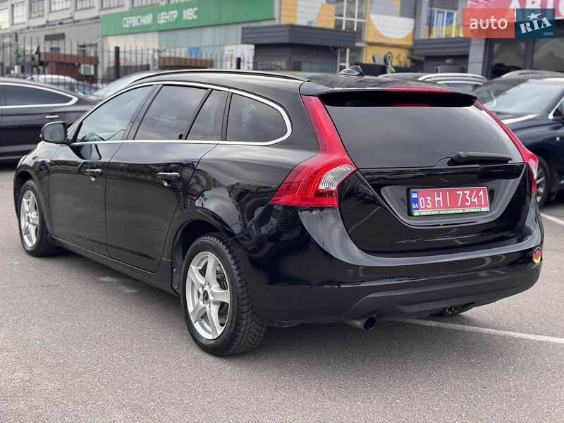 Універсал Volvo V60 2012 в Києві
