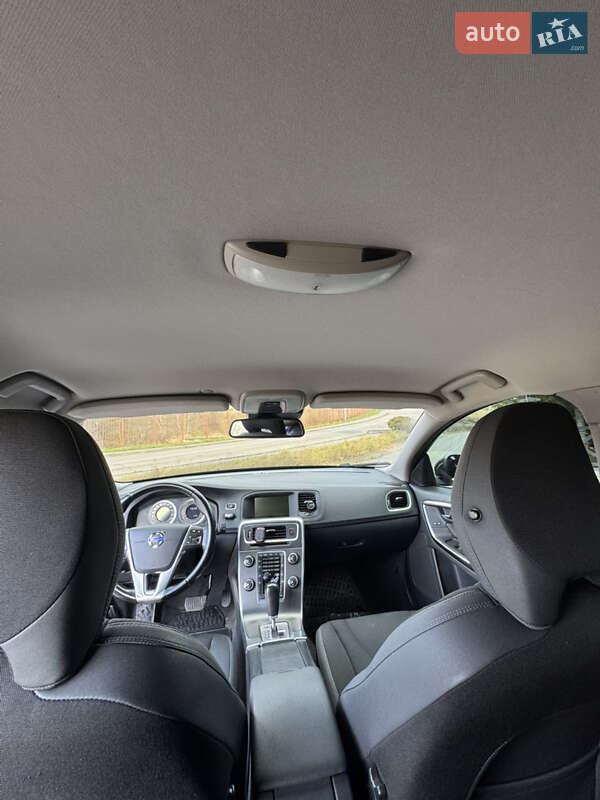 Універсал Volvo V60 2010 в Трускавці