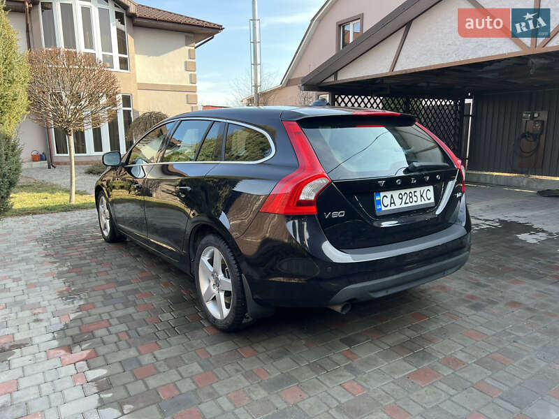 Универсал Volvo V60 2011 в Черкассах