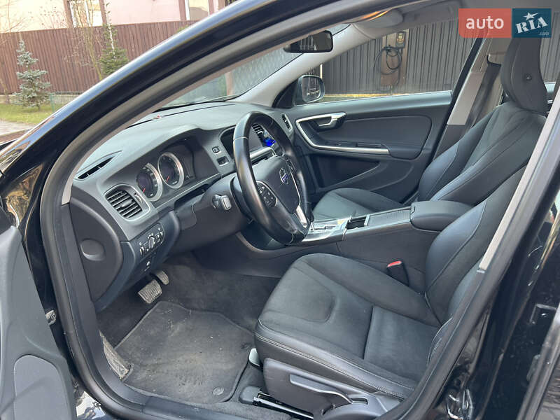 Универсал Volvo V60 2011 в Черкассах