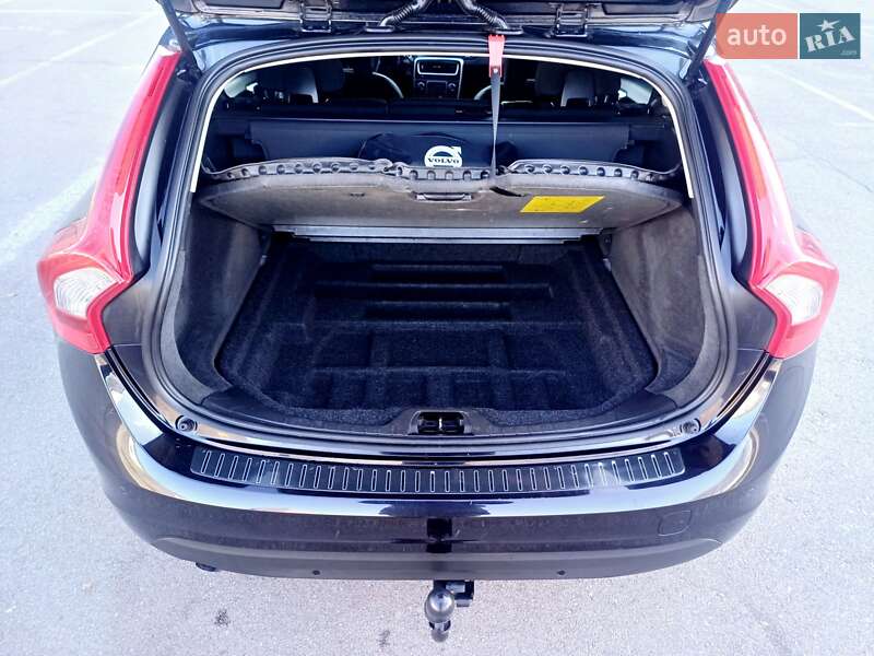 Универсал Volvo V60 2012 в Киеве