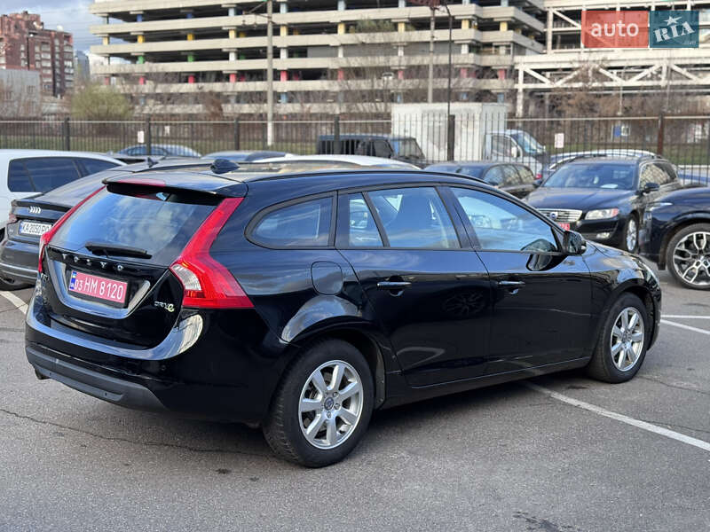 Универсал Volvo V60 2012 в Киеве фото 9 Универсал Volvo V60 2012 в Киеве