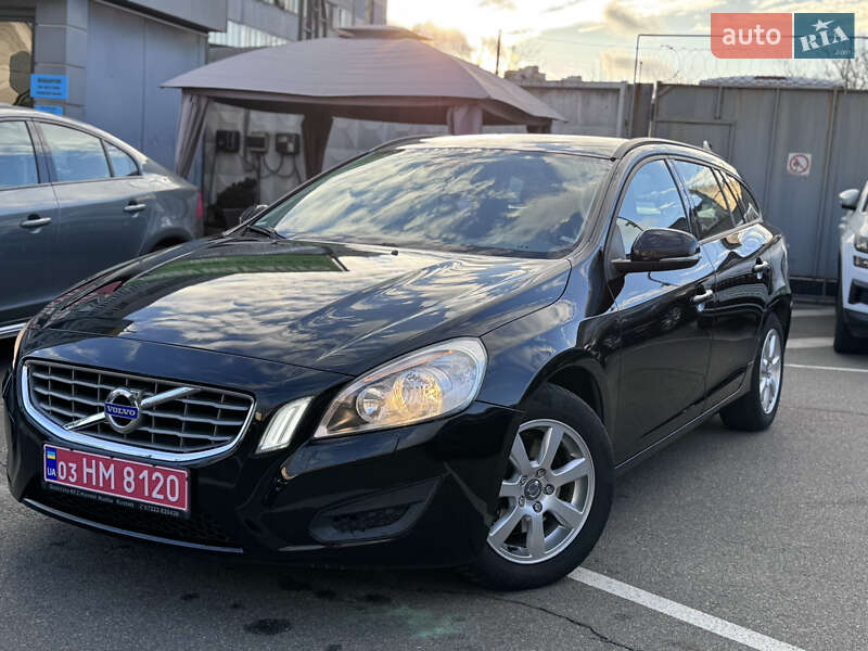 Универсал Volvo V60 2012 в Киеве фото 14 Универсал Volvo V60 2012 в Киеве