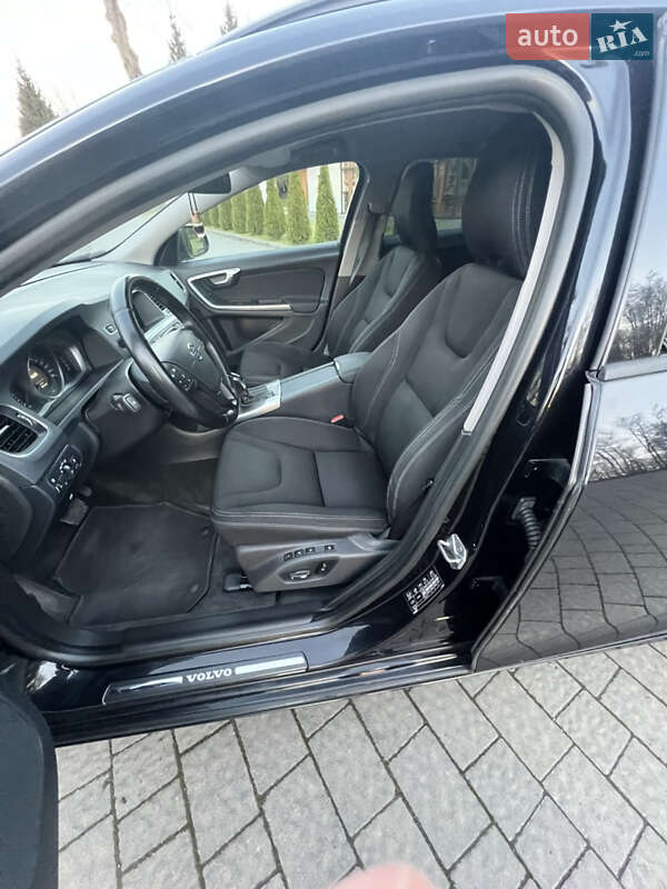 Универсал Volvo V60 2014 в Луцке