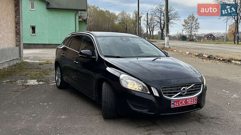 Універсал Volvo V60 2013 в Калуші