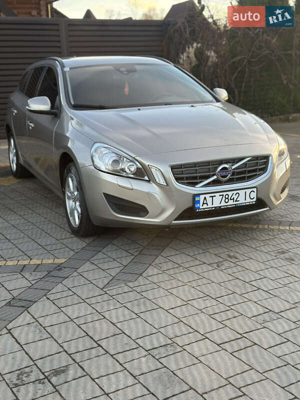 Универсал Volvo V60 2011 в Стрые фото 3 Универсал Volvo V60 2011 в Стрые