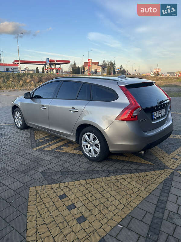 Универсал Volvo V60 2011 в Стрые фото 13 Универсал Volvo V60 2011 в Стрые