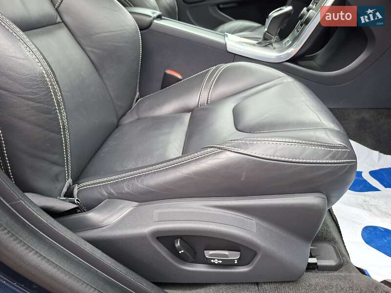 Универсал Volvo V60 2014 в Ровно фото 23 Универсал Volvo V60 2014 в Ровно